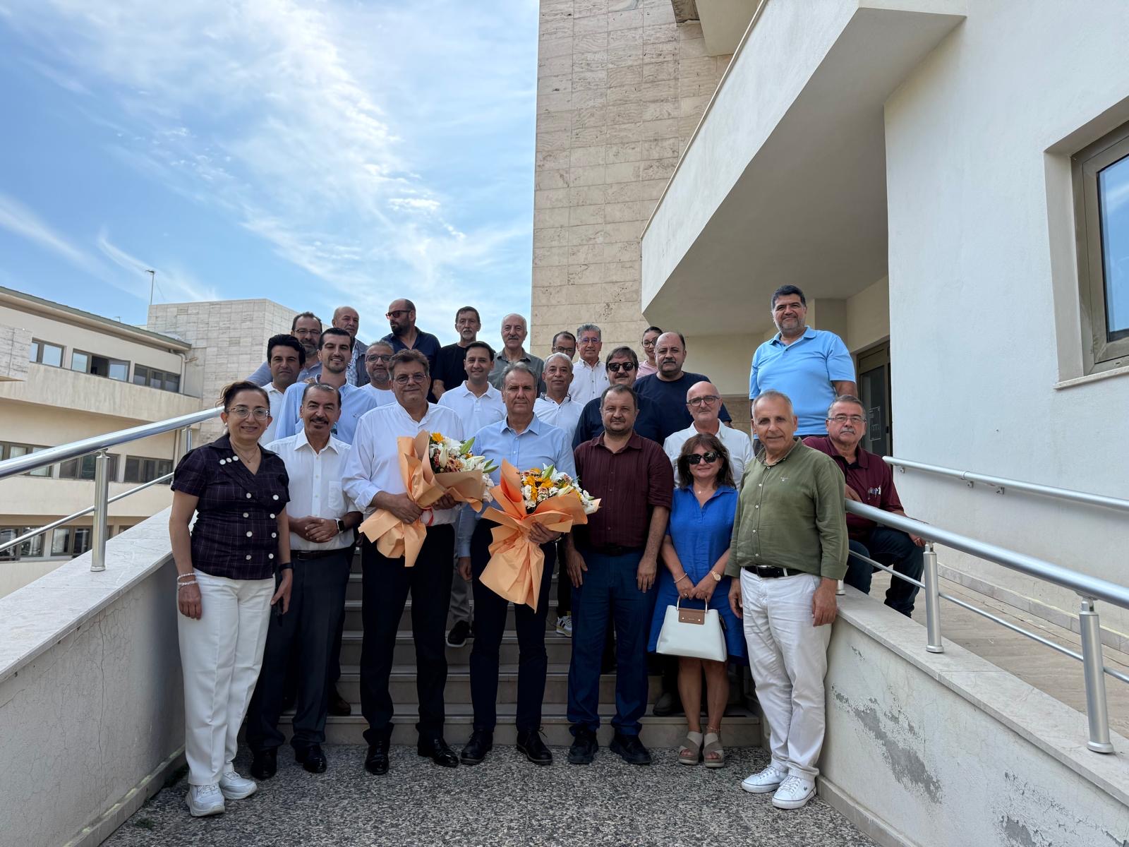 Birlikte EMO Platformu üyeleri ile Mersin Üniversitesi akademisyenlerinin grup fotoğrafı